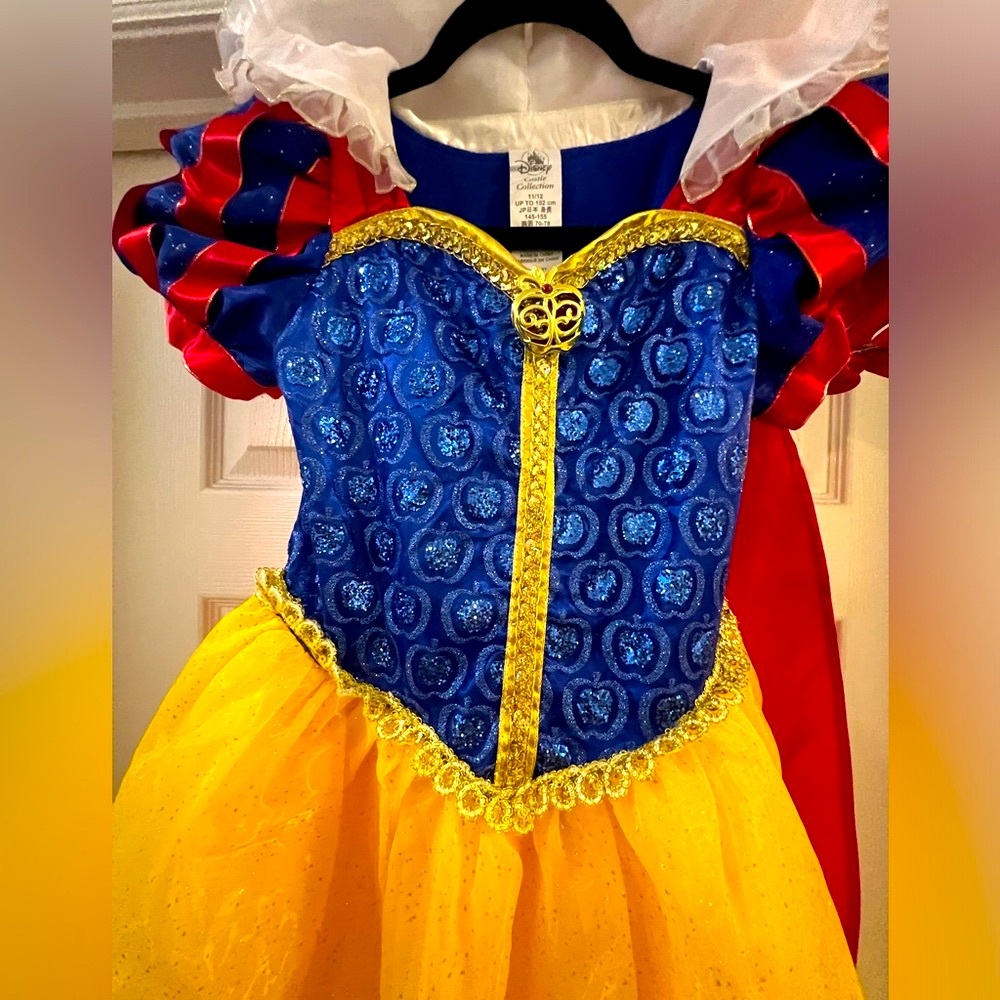 SNOW WHITE Disney Parks Premium Castle Collection Princess Gown - Costume